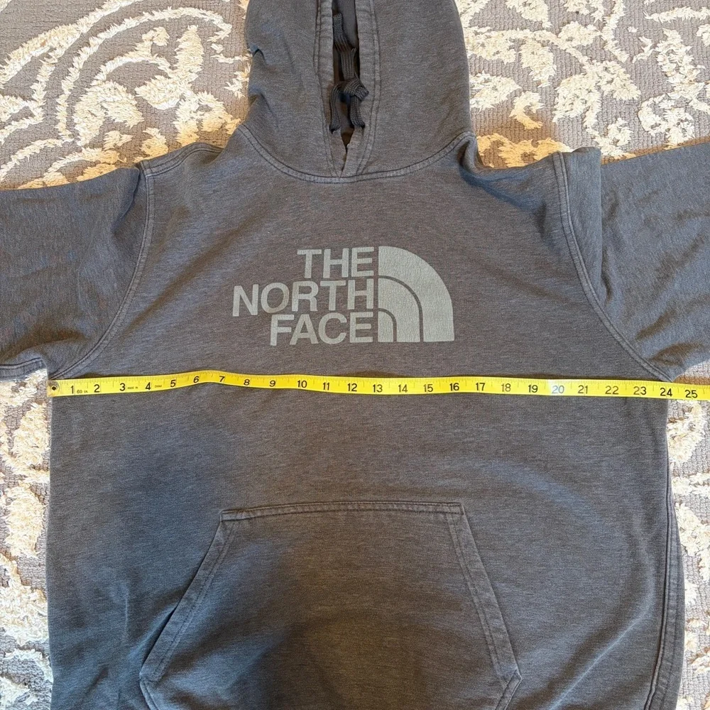 The North Face Hoodie Pullover Men’s Size Large Warm Streetwear Denim Blue